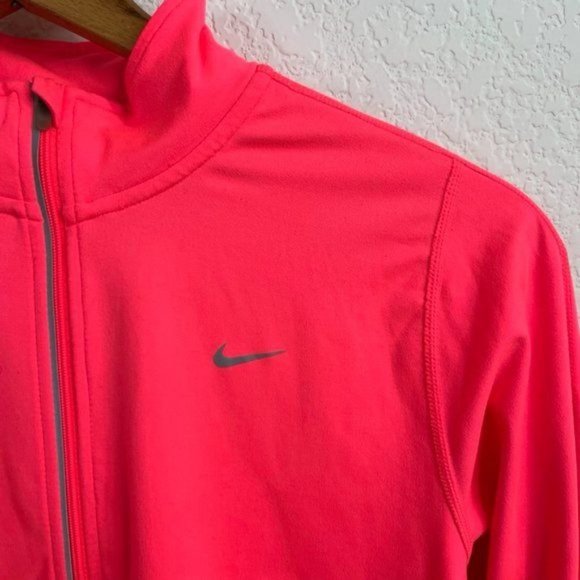 NIKE Element Dri FIT Half Zip Top Neon - Picture 2 of 7